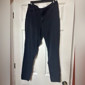 listing-status-banner